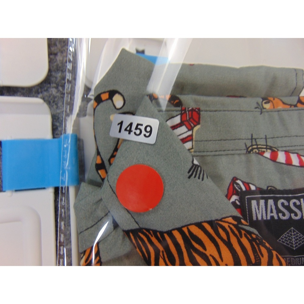 Massive Shirt Mens Mens Med Gray Santa Tiger Christmas Holiday Print - Picture 9 of 9